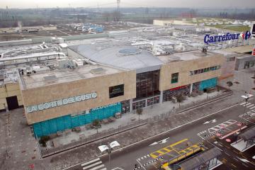 CENTRO COMMERCIALE CAROSELLO